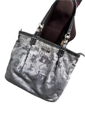 COACH Bag Women's Gray Black Horse Carriage Jacquard Leather Trim Shoulder Tote